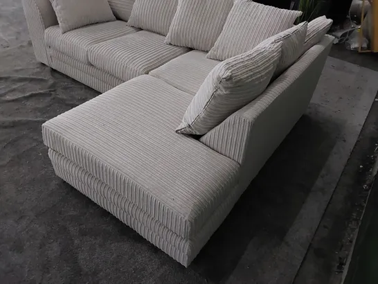 DESIGNER 2-PIECE CORNER SOFA 