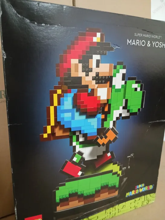 BOXED LEGO SUPER MARIO WORLD MARIO & YOSHI - 71438