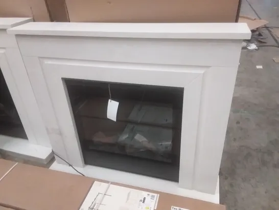 WHITE FRAME ELECTRIC FIREPLACE