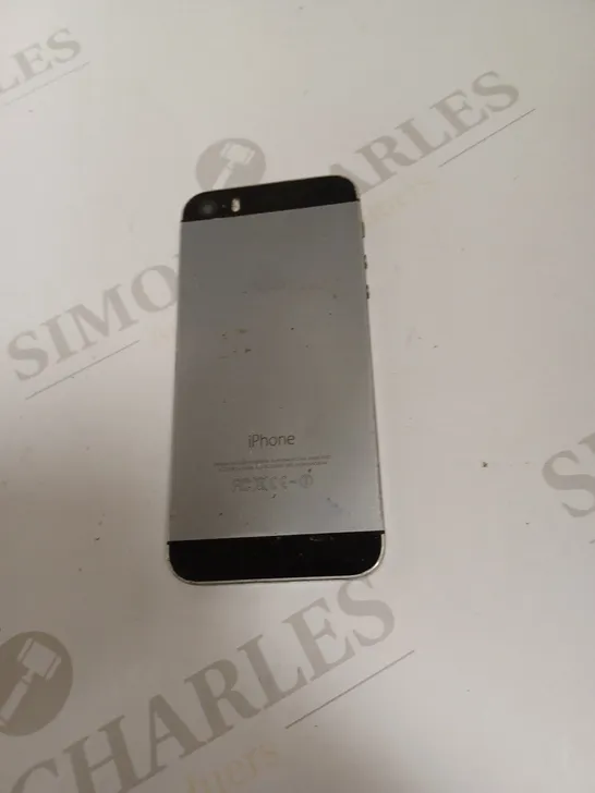 SILVER IPHONE 5S- MODEL A1457