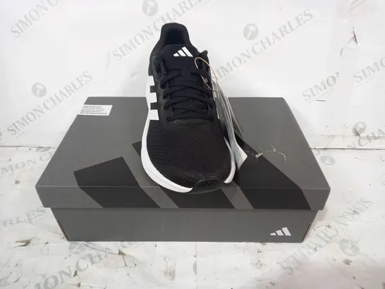 BOXED PAIR OF ADIDAS RUNFALCON 3.0 W SHOES IN BLACK/WHITE UK SIZE 5.5