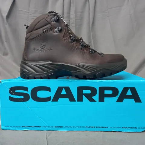 BOXED PAIR OF SCARPA TERRA GTX BOOTS IN BROWN UK SIZE 6.5