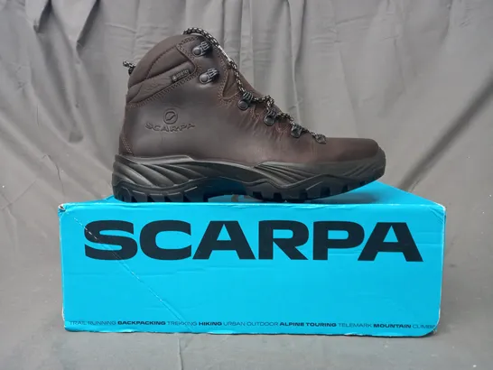 BOXED PAIR OF SCARPA TERRA GTX BOOTS IN BROWN UK SIZE 6.5