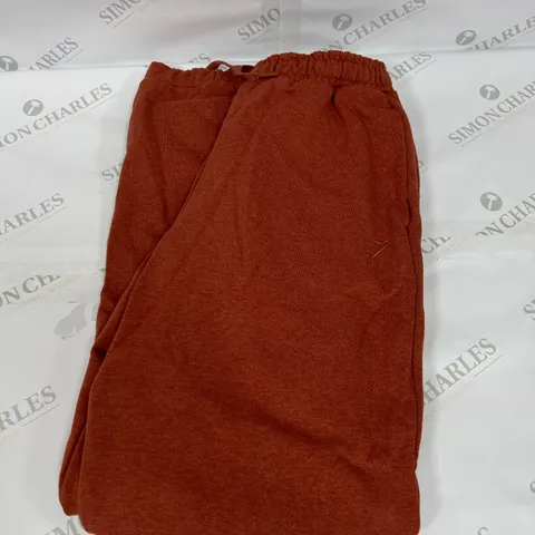 GYMSHARK REGULAR FIT JOGGERS IN BURNT ORANGE SIZE SMALL