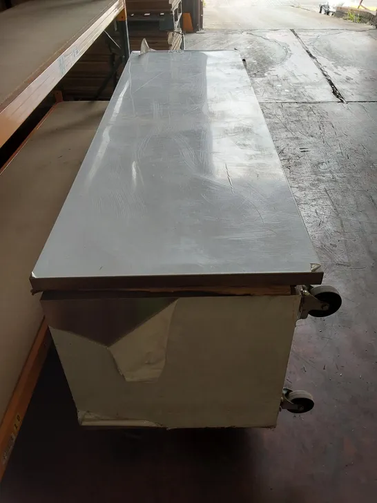 LARGE COMMERCIAL STAINLESS STEEL FOOD PREP COUNTER 