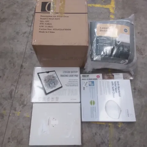 PALLET OF ASSORTED ITEMS INCLUDING AIR FRYER OVEN, TRACING LIGHT PAD, LUXURY BEDDING, SABSHACH CUTLERY TRAY, ANTI-BACTERIAL TOILET SEAT WITH SOFT CLOSE, MIGHTY JET POWER WASHER