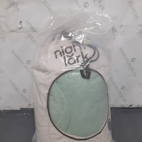 NIGHT LARK COVERLESS KING SIZE DUVET