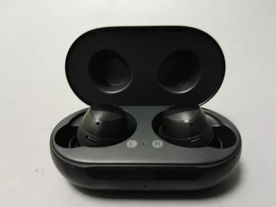 BOXED SAMSUNG GALAXY BUDS