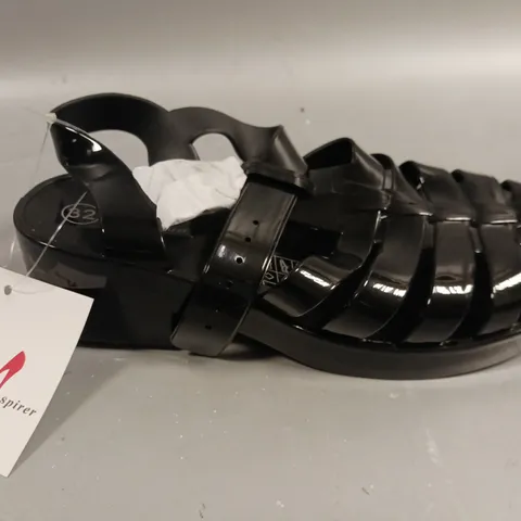 LOT OF 24 BAGGED PAIRS OF ASPIRER BLACK SANDALS - VARIOUS SIZES