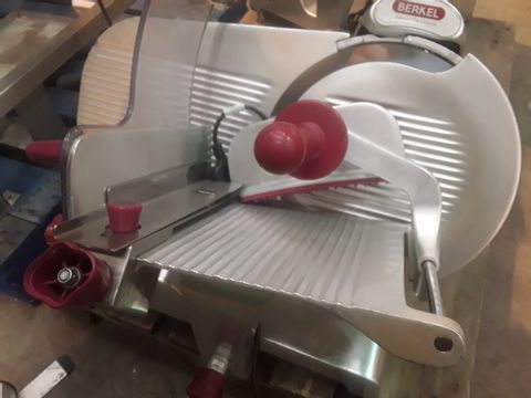 AVERY ELECTRIC MEAT SLICER