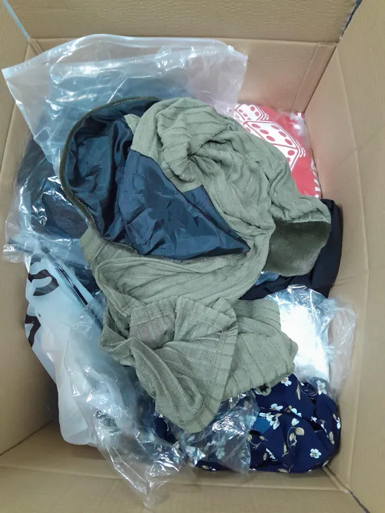 BOX OF APPROXIMATELY 22 ASSORTED CLOTHING ITEMS TO INCLUDE - T-SHIRT , BAG , TROUSERS ETC