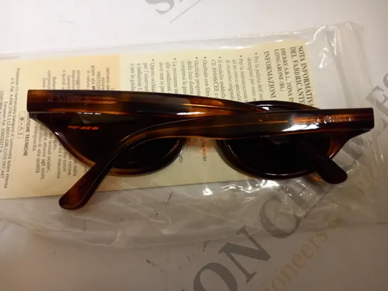 APPROXIMATELY 10 DIERRE STING SUNGLASSES - BOXED