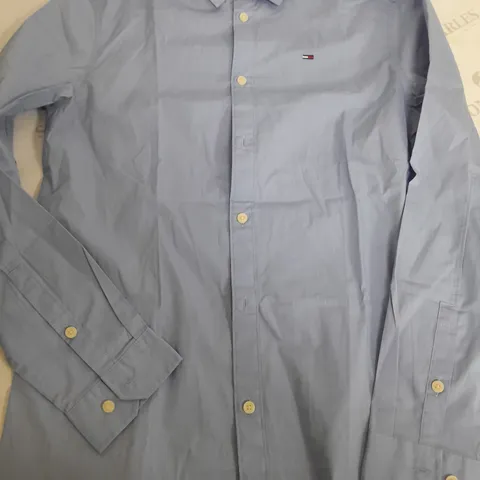 TOMMY JEANS LIGHT BLUE SLIM FIT SHIRT - MEDIUM