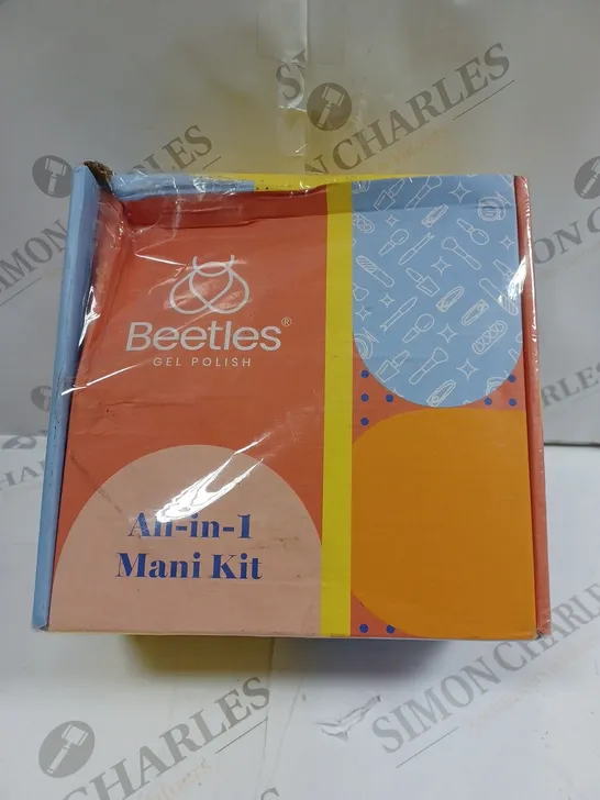 BOXED BEETLES ALL-IN-ONE GEL POLISH MANI KIT 