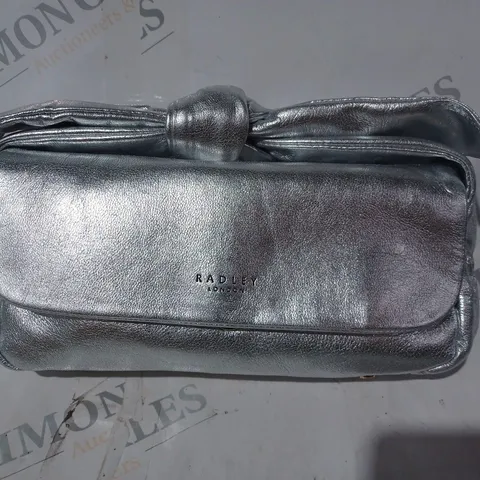 BOXED RADLEY LONDON CRANWELL CLOSE BAG IN METALLIC SILVER COLOUR