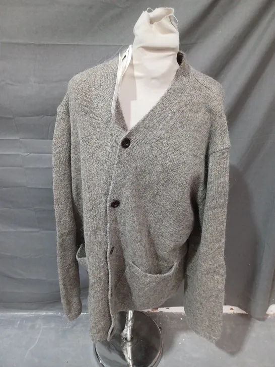 TOAST HIGH V NECK CARDIGAN - XL