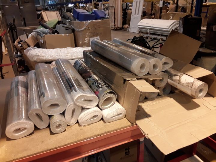 Lot 7035 22 ASSORTED ROLLS OF WALLPAPER Simon Charles Auctioneers