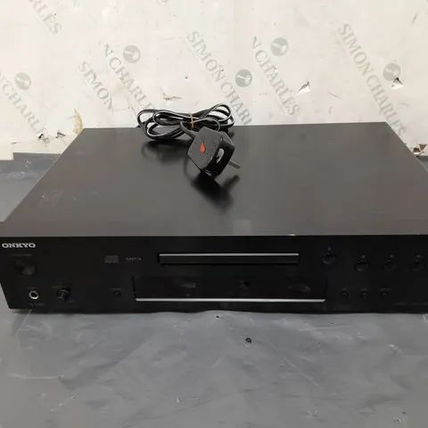 UNBOXED ONKYO COMPACT DISC PLAYER C-7030 