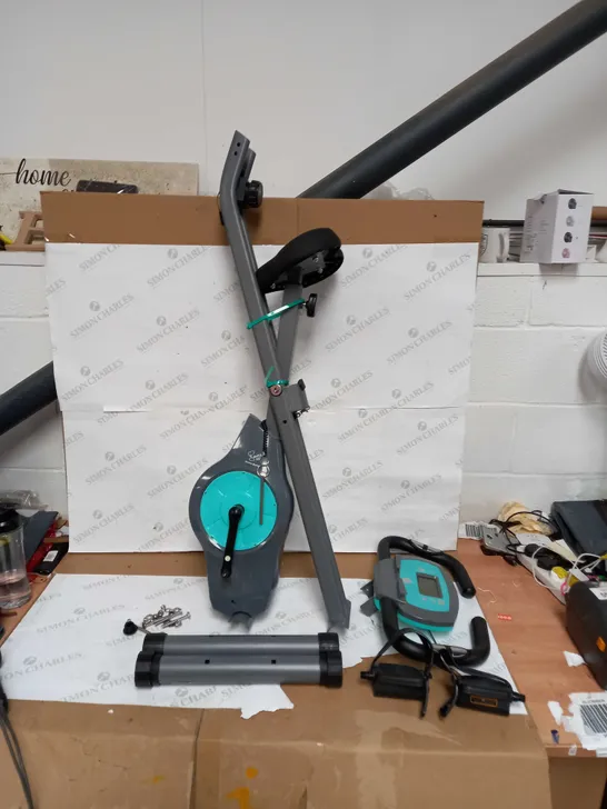 DAVINA FITNESS FOLDING MAGNETIC EXERCISE BIKE - MINT - COLLECTION ONLY