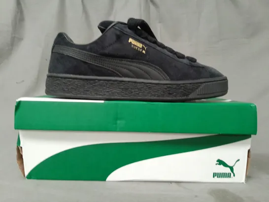 BOXED PAIR OF PUMA SUEDE XL SHOES IN BLACK UK SIZE 6.5