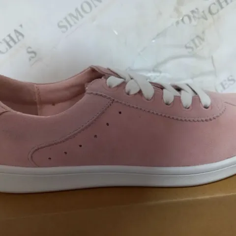 BOXED PAIR OF DUNE LONDON TRAINERS PINK SIZE 6