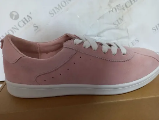 BOXED PAIR OF DUNE LONDON TRAINERS PINK SIZE 6