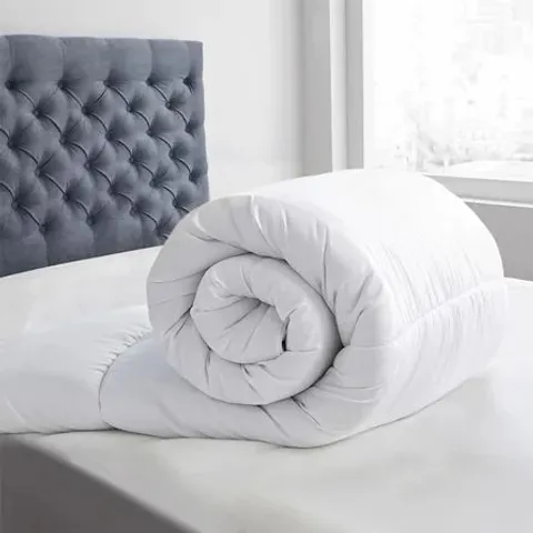 BAGGED ANTI ALLERGY HOLLOWFIBRE 10.5 TOG WHITE DUVET // SIZE UNSPECIFIED (1 ITEM)