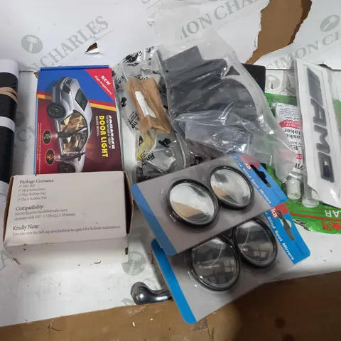 LOT OF ASSORTED CAR PRODUCTS AND ACCESSORIES 