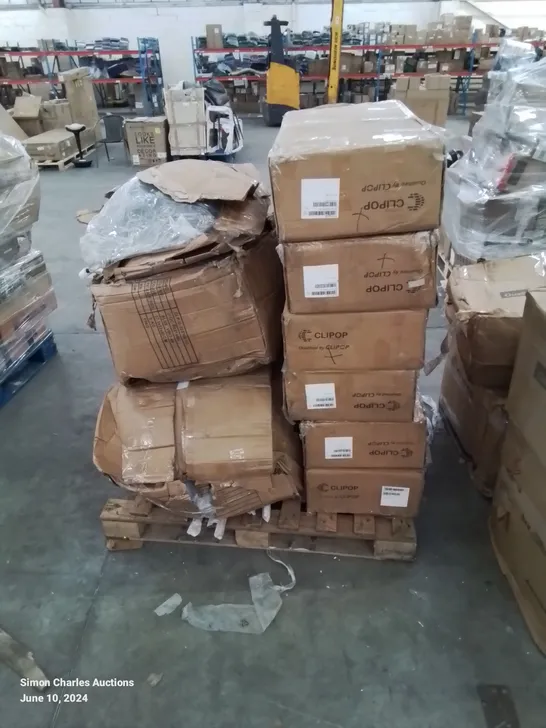 A PALLET OF VARIOUS FURNITURE PARTS AND CUSHIONS 