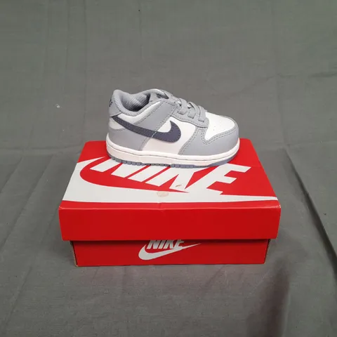 BOXED PAIR OF NIKE DUNKS LOW SUMMIT WHITE/LIGH CARBON UK 4.5
