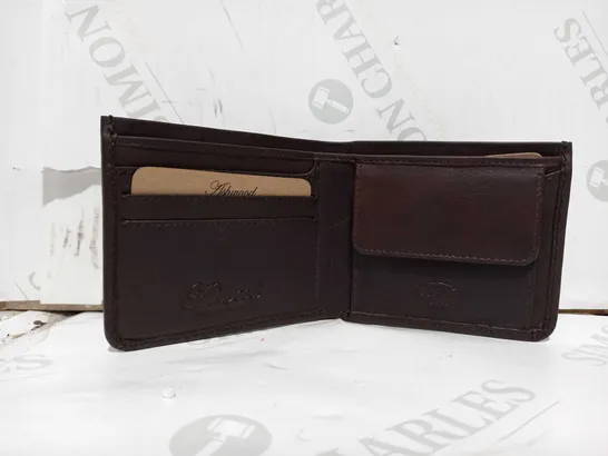 ASHWOOD MEN'S GIFT BOXED LEATHER WALLET WITH COIN POCKET