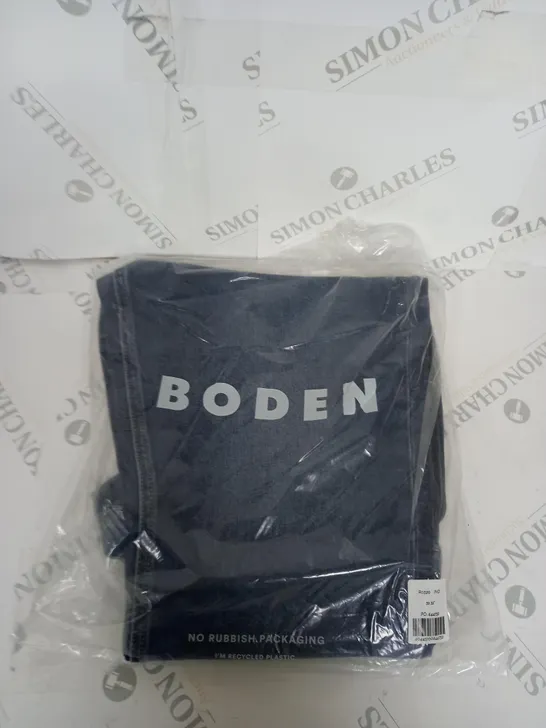 BAGGED CLASSIC BODEN DENIM JEANS SIZE W32 L32