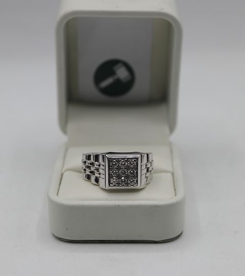 DESIGNER 18CT WHITE GOLD ROLEX STYLE GENTS RING SET WITH DIAMONDS WEIGHING +0.86CT