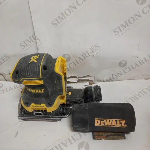 DEWALT 18V LITHIUM ION CORDLESS QUARTER SHEET SANDER