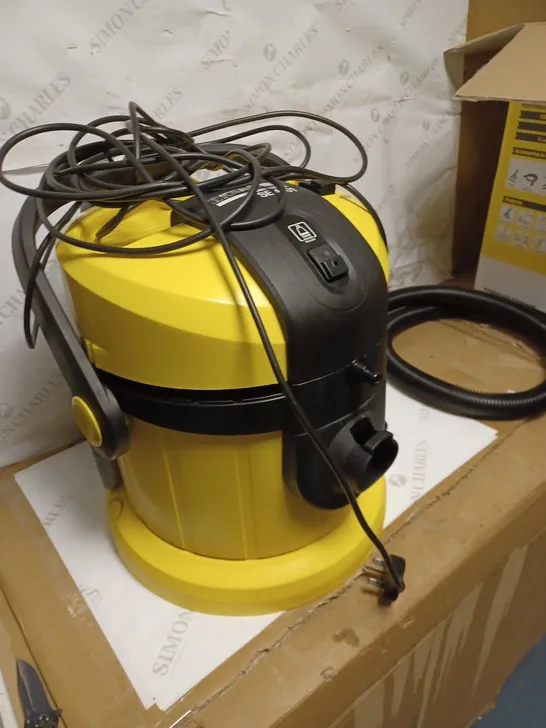 KARCHER SE4001 SPRAY EXTRACTION CLEANER