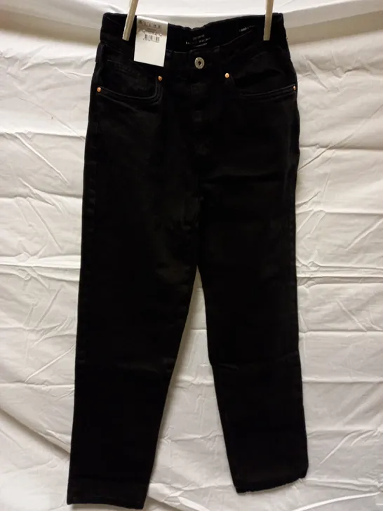 BOX OF APPROX 8 BRAND NEW COTTON:ON LONG STRAIGHT JEANS - BLACK SIZE AUS 8