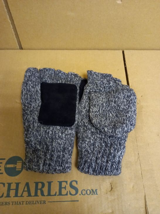 DESIGNER GREY FINGERLESS GLOVES WITH MITTS SIZE UNSPECIFIED