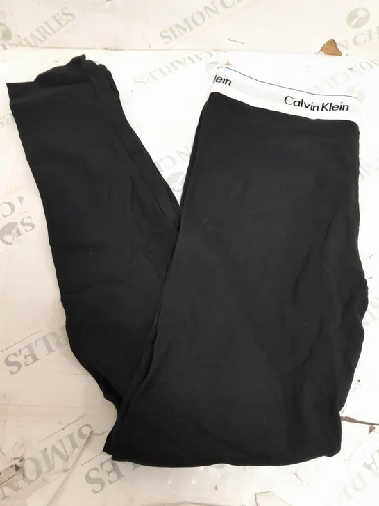 BOXED CALVIN KLEIN LEGGINGS AND CROP TOP DUO IN BLACK - SMALL