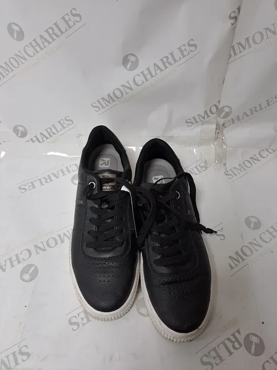 UNBOXED RIEKER EVOLUTION LACE UP TRAINER IN BLACK SIZE 6