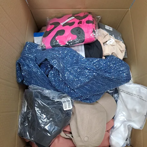 BOX OF APPROX. 40 ASSORTED CHILDRENS CLOTHING VARYING IN SIZE/COLOUR/STYLE TO INCLUDE:  TOPS, JEANS, JUMPERS