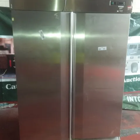 LARGE DISPLAY FRIDGE 