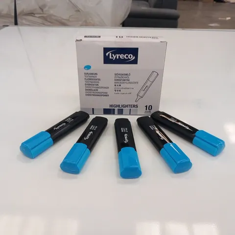 BOX OF APPROXIMATELY 300 LYRECO HIGHLIGHTERS BLUE