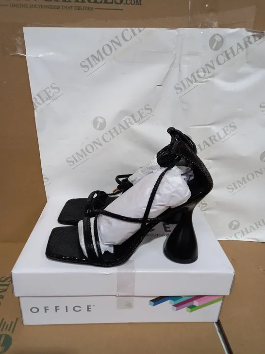 PAIR OF BOXED BLACK STRAPPED HIGH HEEL SHOES SIZE 7