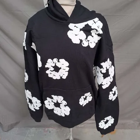 DENIM TEARS COTTON WREATH PRINTED HOODIE IN BLACK SIZE S