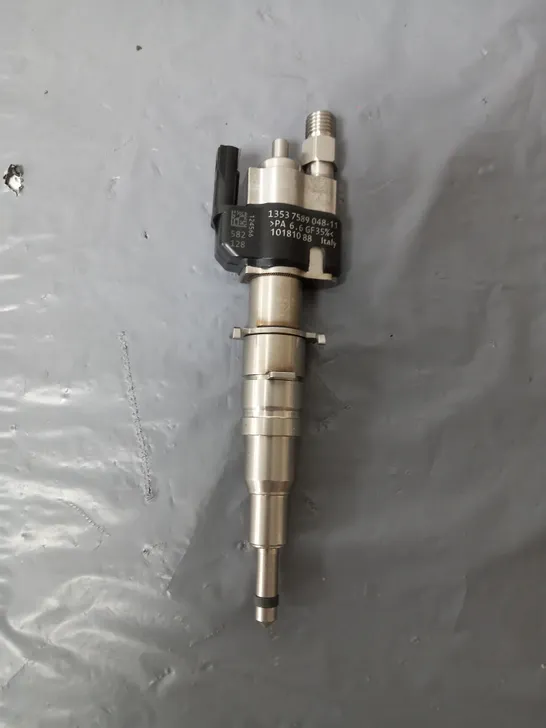 INJECTOR FOR BMW 5 SERIES 