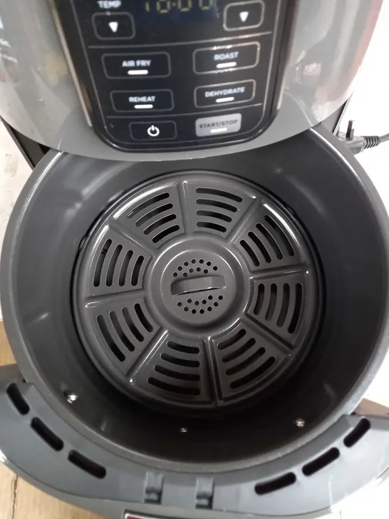 NINJA AIR FRYER