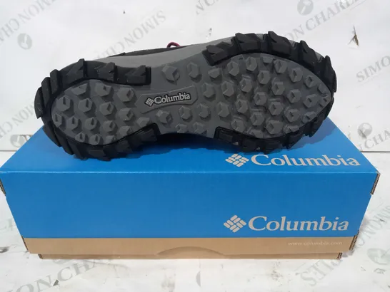 BOXED PAIR OF COLUMBIA PEAKFREAK II OUTDRY SHOES IN BLACK/PURPLE UK SIZE 6.5