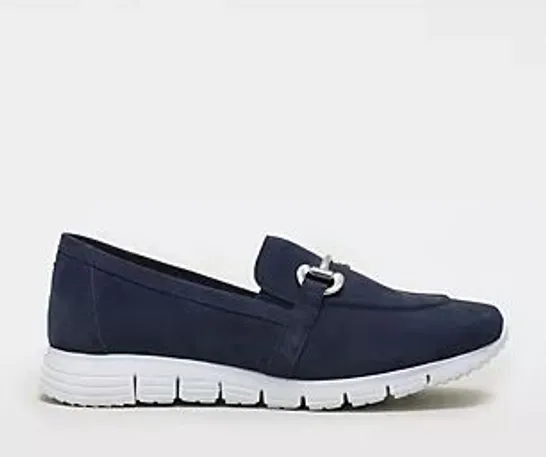 MODA IN PELLE FRANCIE LOAFER NAVY SIZE 4