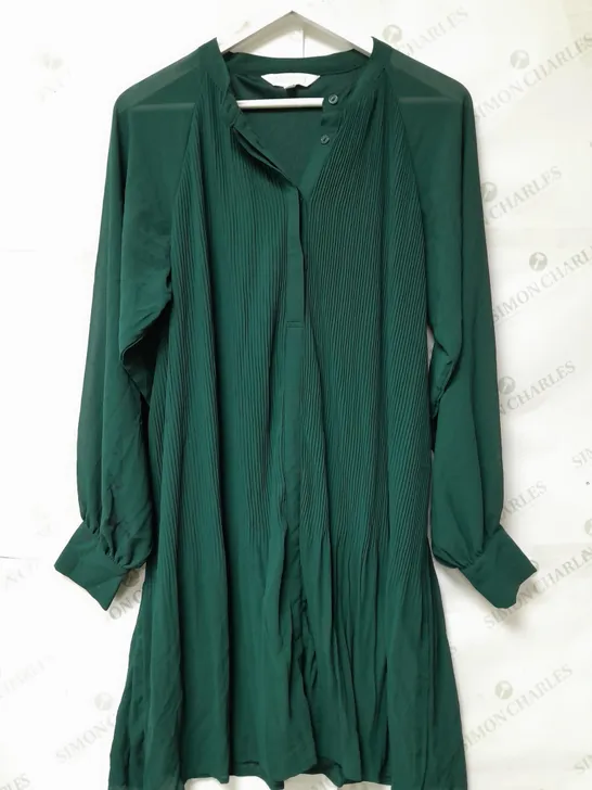 APRICOT LADIES PLISSE DRESS GREEN 14