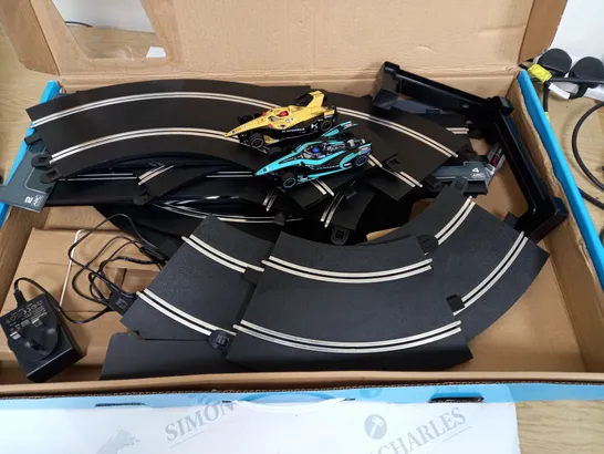 SCALEXTRIC FORMULA E WORLD CHAMPIONSHIP RACE SET